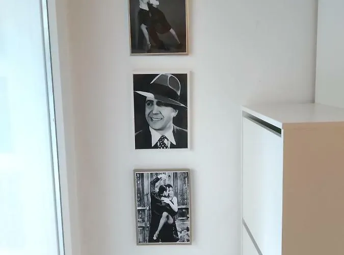 Casa Gardel * カザレッキオ・ディ・レーノ